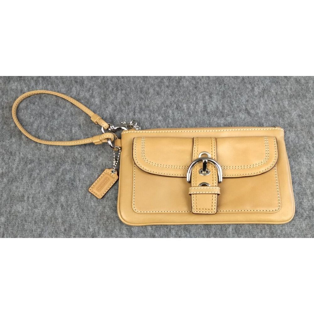 Vintage Coach Soho Leather Wallet Wristlet